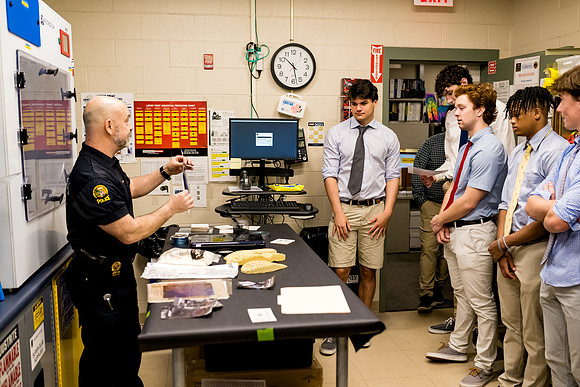 greenwichpolice_us_ah_0008
