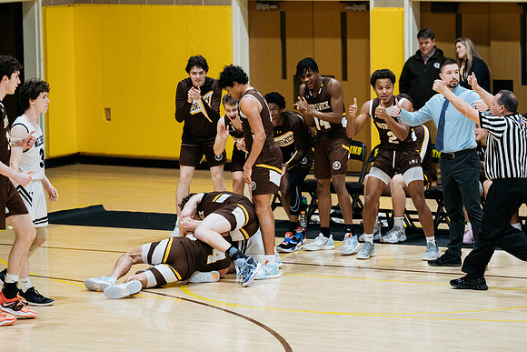 athletics_kingst_12-07-2022_jk_6489