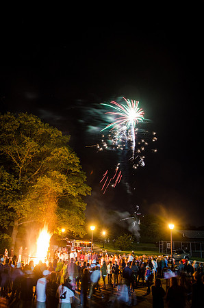 hc15_bonfireworks15_wkl_3398