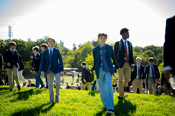 firstday26_assembly_ah_0497