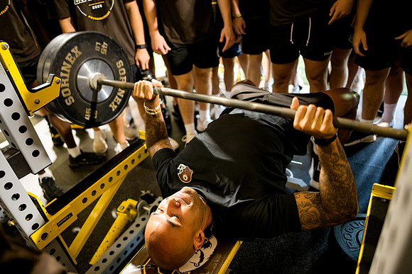 football_liftforlife25_ah_0200