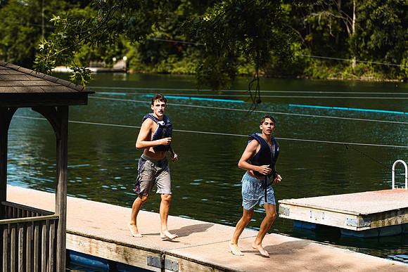 classtrip26_gr10_brownstone_ss2_5408