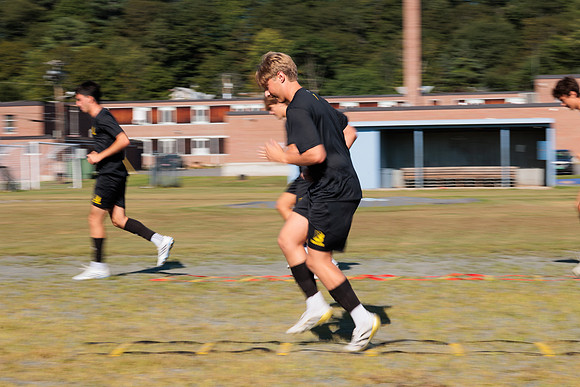 randolphvt2627_soccer_bdf1_5904-1