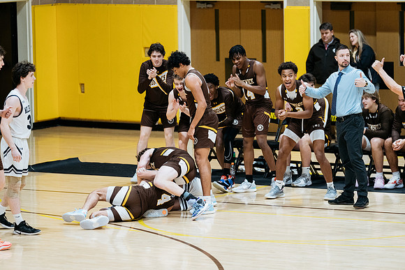athletics_kingst_12-07-2022_jk_6488