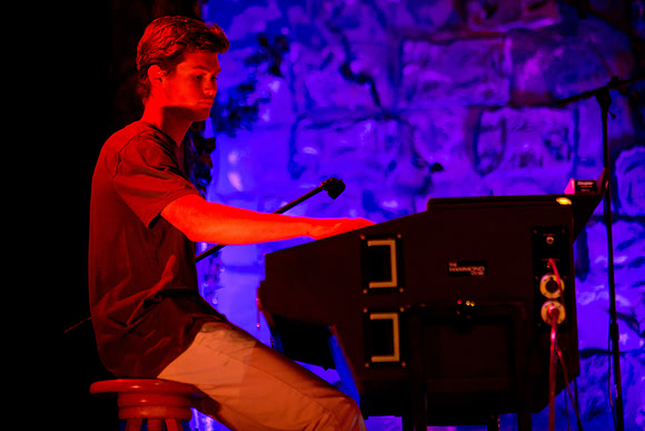 openmic_us_0010