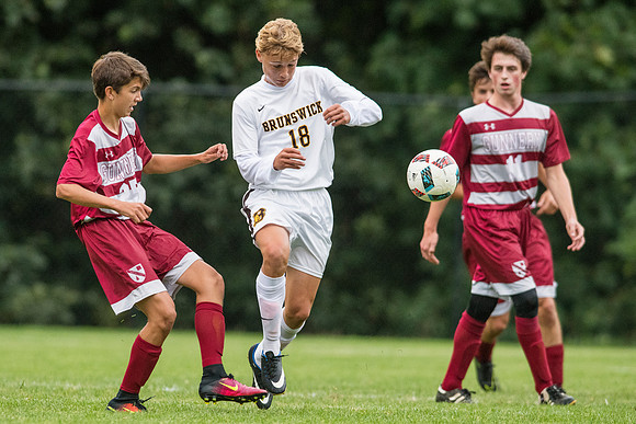 soccer_2017-09-30_dburns_3382
