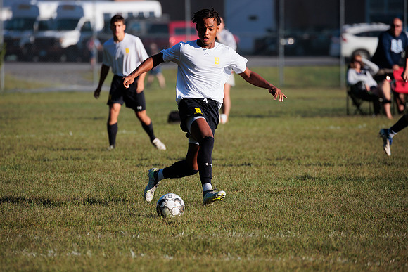 randolphvt2223_tripsoccerpre_game_bdf2_9817