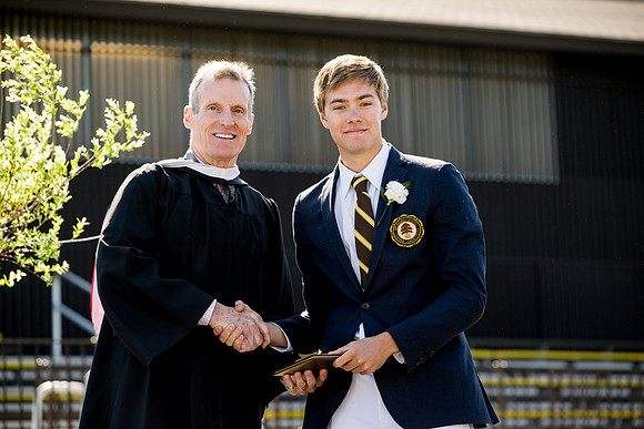 graduation23_diploma_ah_0218