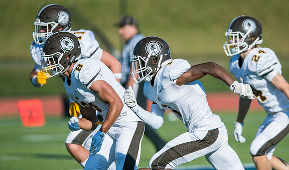 football_2017-09-23_dburns_1182