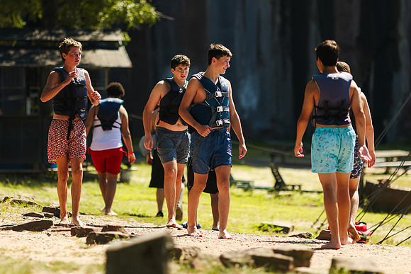 classtrip26_gr10_brownstone_ss1_2493