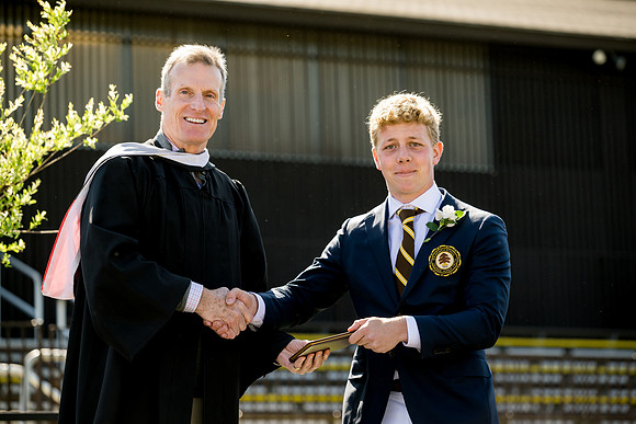 graduation23_diploma_ah_0227