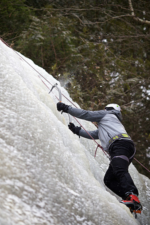campdudley16_iceclimbing_bd_6174