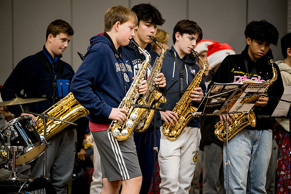 holiday_assembly24_ah_0259