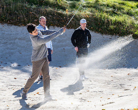 hc24_alumnigolf_dburns3_5121