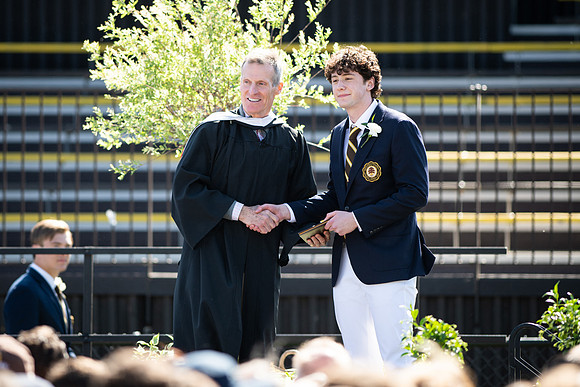 graduation23_diploma_wkl2_9245