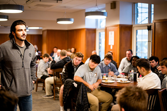 hc24_fballbfast_ah_0082