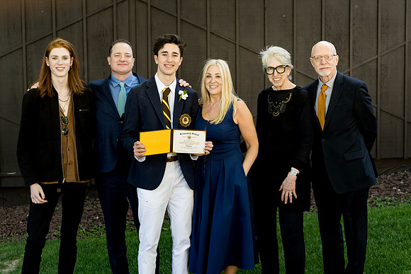 graduation23_post_ah_0445b