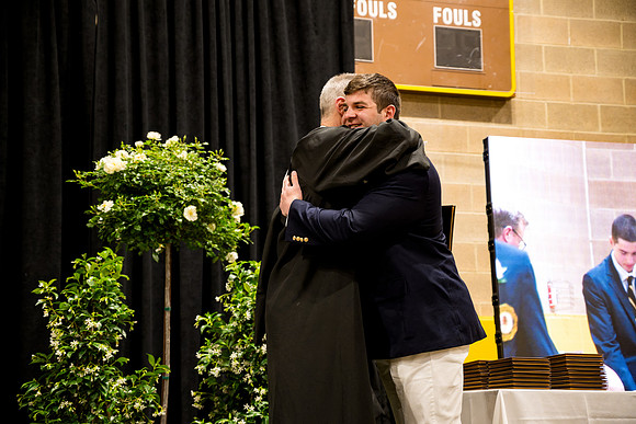 graduation25_diploma_ah_0802