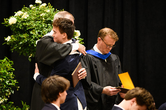 graduation25_diploma_wkl1_4792