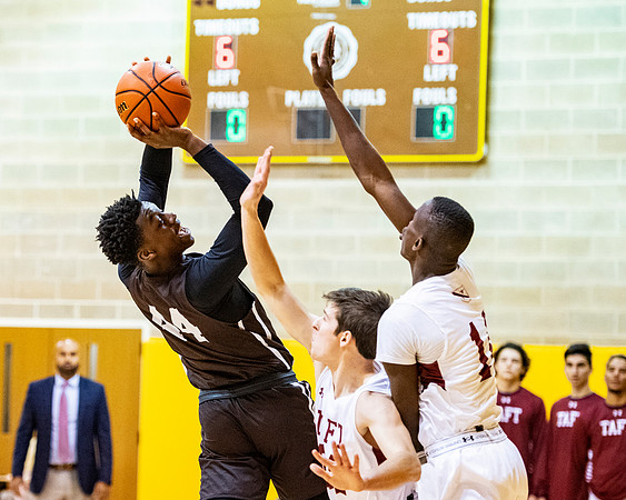 basketball_2018-12-01_dburns_1477