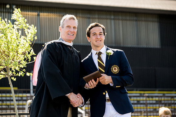 graduation23_diploma_ah_0215