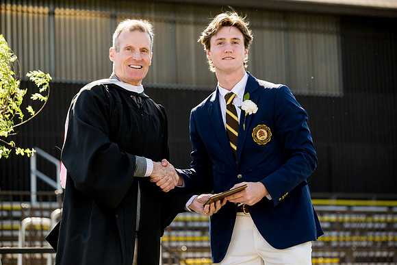 graduation23_diploma_ah_0223