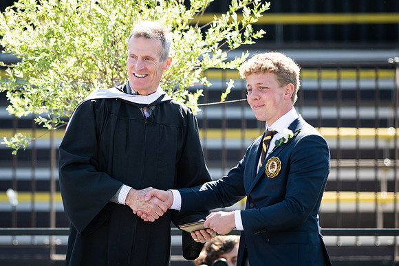 graduation23_diploma_wkl2_9240
