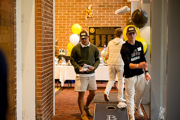 seniorbbq26_ah_0050