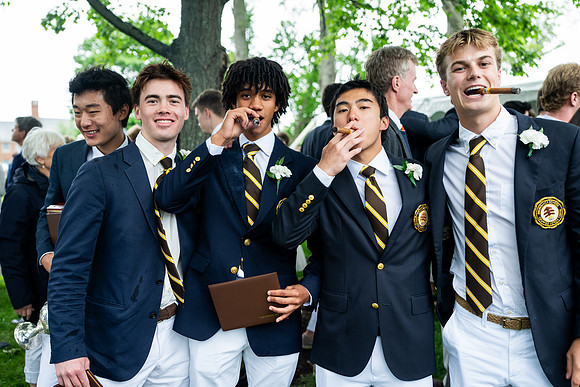 graduation25_post_jk_9781