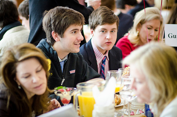 seniormom_vdaybfast_wkl_0696