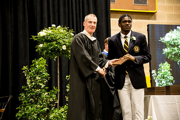 graduation25_diploma_ah_0724