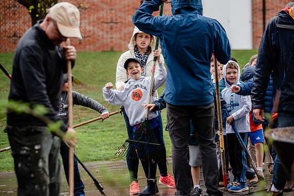 commserv18_outdoorclass_hp_1241