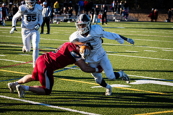 football_nepsac19_wkl5_3094