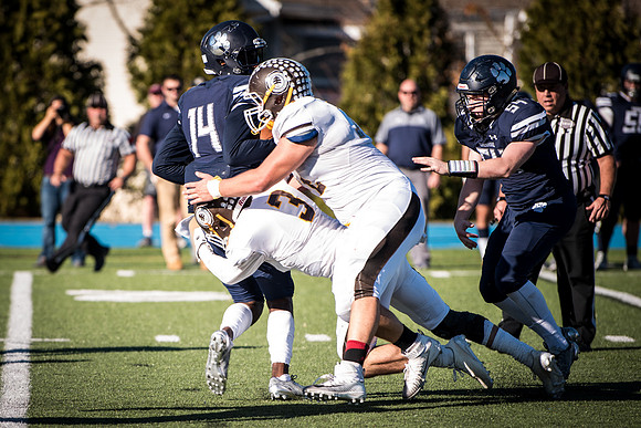 football_nepsac16_wkl_3661
