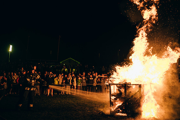hc18_bonfireworks_jk_3725