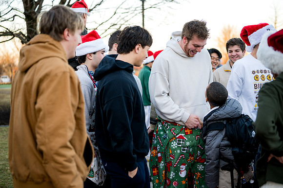 holiday_handshake24_ah_0021