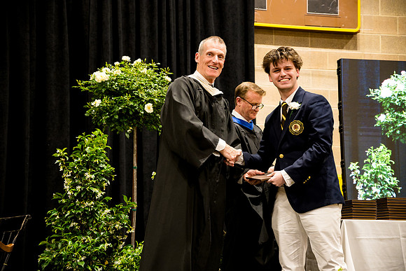 graduation25_diploma_ah_0716