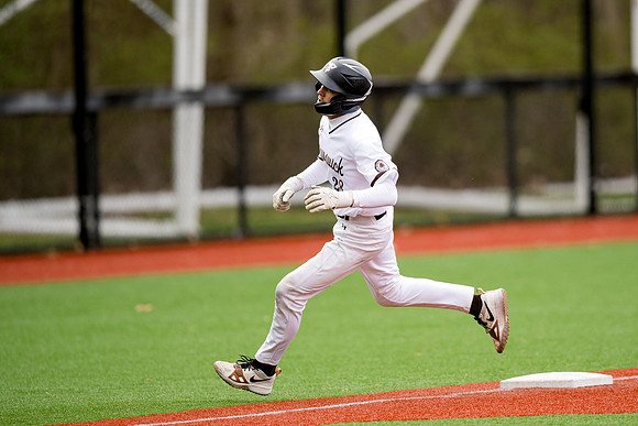 baseball_jv_2025-04-15_ah_0039