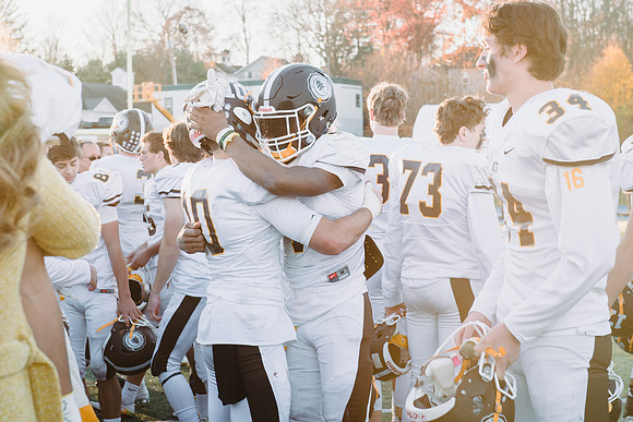 football_nepsac16_hp_3492