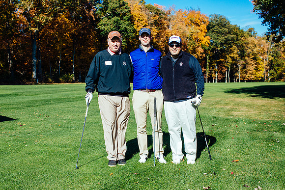 groups_alumni_golfouting13_jk_3085