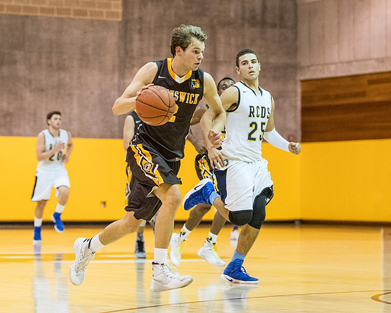 basketball_2016-12-10_dburns_5942