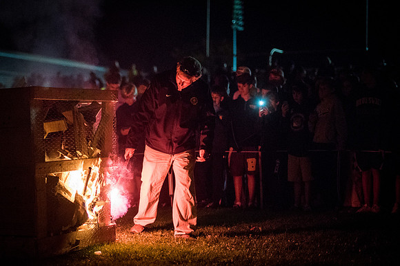 hc15_bonfireworks15_wkl_5616