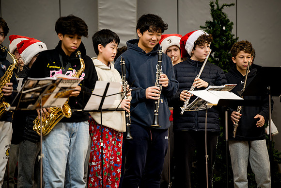 holiday_assembly24_ah_0257
