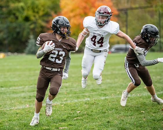 football_9s_2021-11-02_dburns_1779