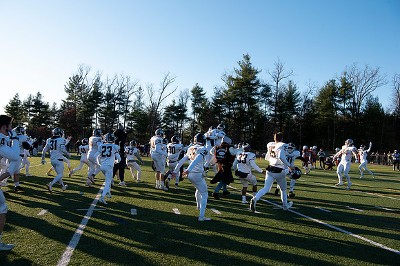 football_nepsac19_rmcc_5964