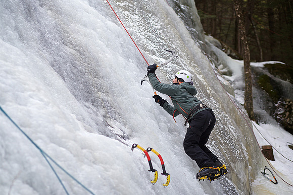 campdudley16_iceclimbing_bd_5579