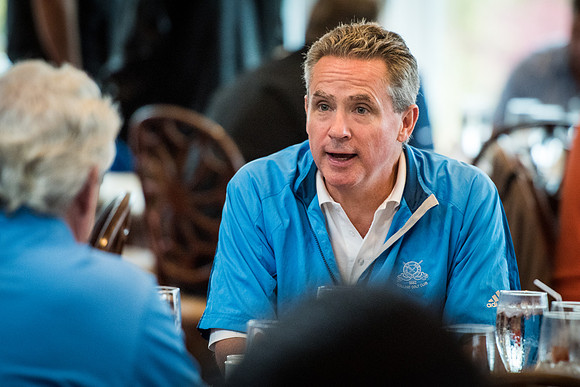 hc16_alumni_golf_wkl_6468