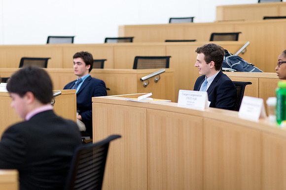 modelun18_fordham_mkras_0044