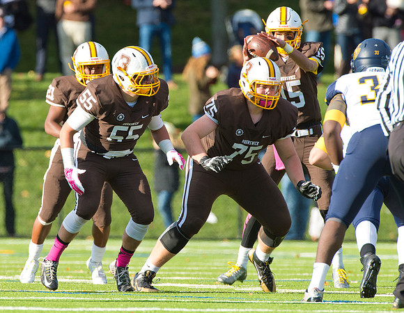 hc15_football_dburns_1030