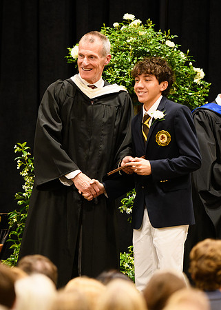 graduation25_diploma_wkl1_5118-2